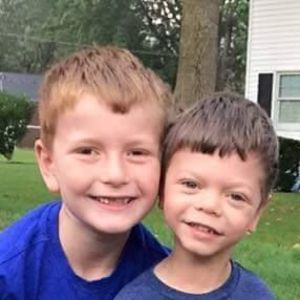 Meet your Posher, Clay